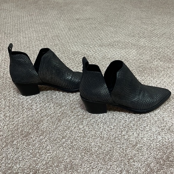 Dolce Vita gunmetal snake booties - Picture 9 of 13